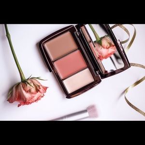 Hourglass Illume Sheer Color Trio